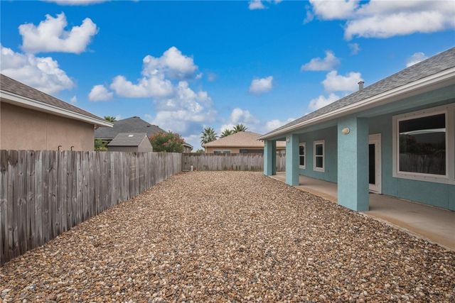 14013 HAWKSNEST BAY Dr, Corpus Christi, TX 78418