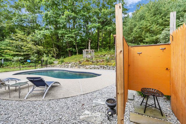 68 Pleasant Street, Antrim, NH 03440