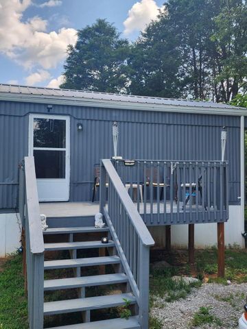 33 Tanglewood Drive, Burnside, KY 42519