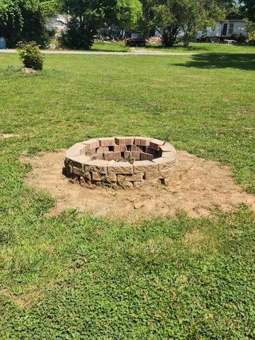 33 Tanglewood Drive, Burnside, KY 42519