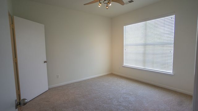 4261 NE Meadow Creek Circle 306, Fayetteville, AR 72703