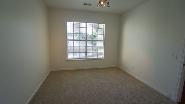 4261 NE Meadow Creek Circle 306, Fayetteville, AR 72703