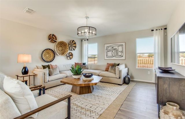 313 Hopson Street, Van Alstyne, TX 75495