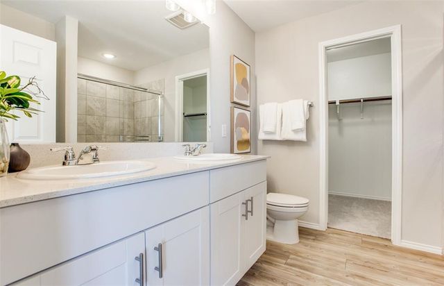 313 Hopson Street, Van Alstyne, TX 75495