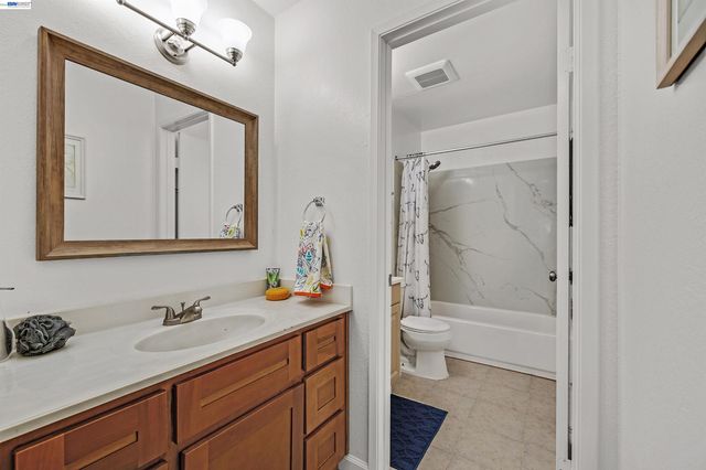 38623 Cherry Lane 221, Fremont, CA 94536