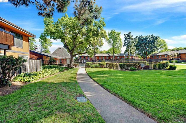 38623 Cherry Lane 221, Fremont, CA 94536