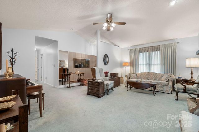 115 Apple Blossom Drive, Morganton, NC 28655