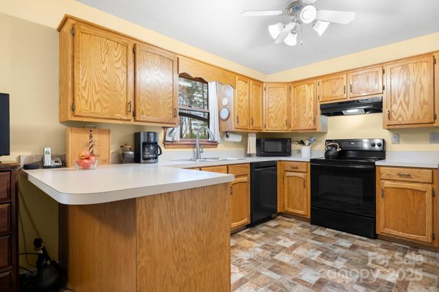 115 Apple Blossom Drive, Morganton, NC 28655