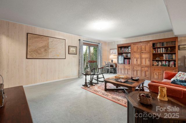 115 Apple Blossom Drive, Morganton, NC 28655