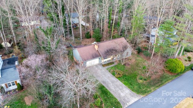 115 Apple Blossom Drive, Morganton, NC 28655