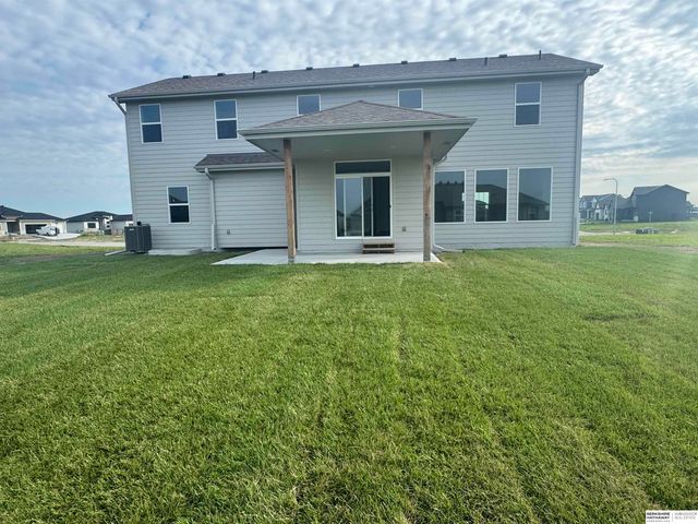 20819 Nebraska Avenue, Elkhorn, NE 68022