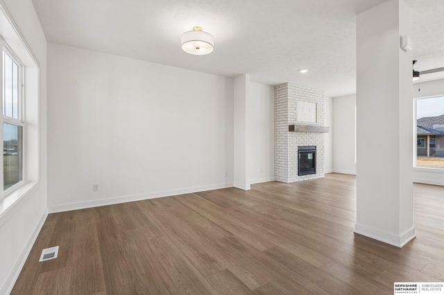 20819 Nebraska Avenue, Elkhorn, NE 68022