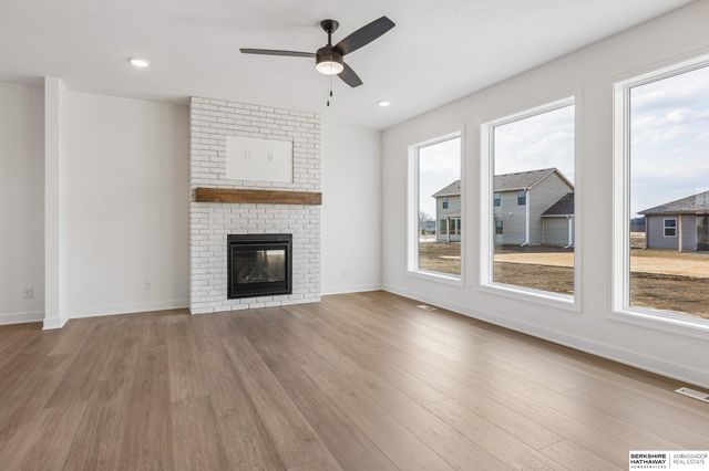 20819 Nebraska Avenue, Elkhorn, NE 68022