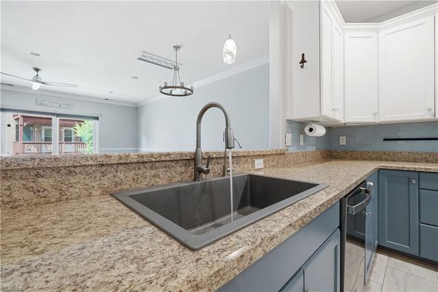 705 Charthouse CIR, Hampton, VA 23664