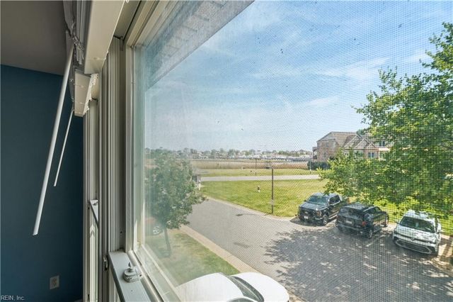 705 Charthouse CIR, Hampton, VA 23664
