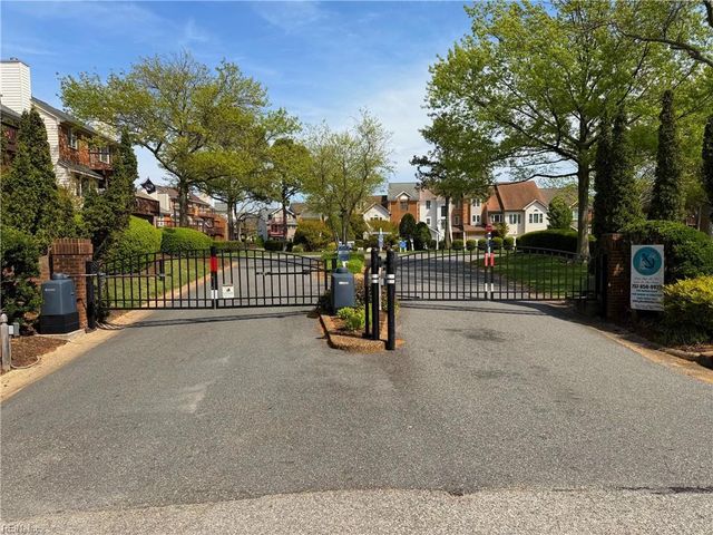 705 Charthouse CIR, Hampton, VA 23664