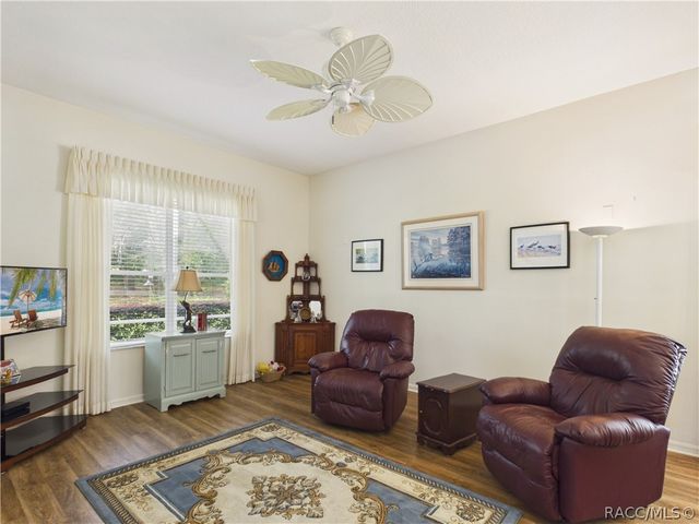 42 W Byrsonima Loop, Homosassa, FL 34446