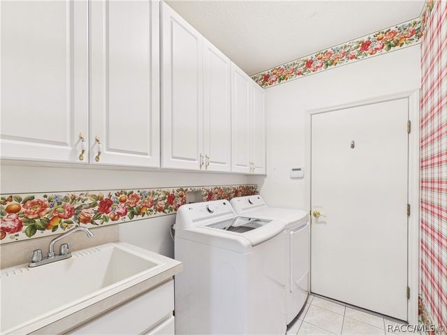 42 W Byrsonima Loop, Homosassa, FL 34446