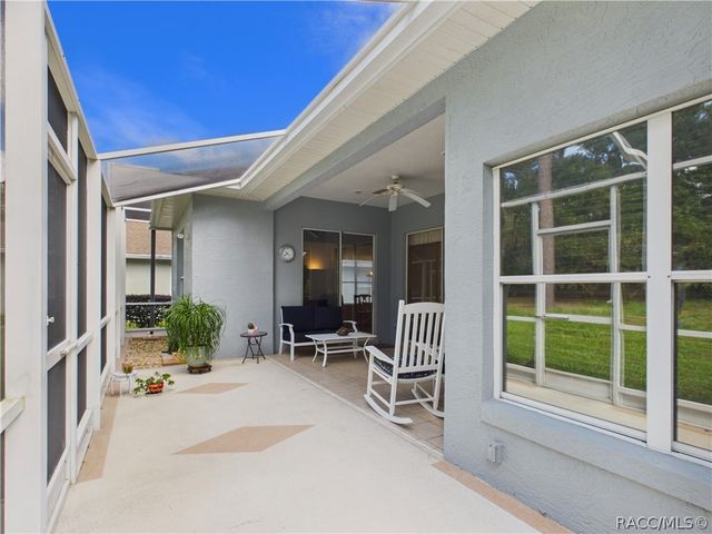 42 W Byrsonima Loop, Homosassa, FL 34446