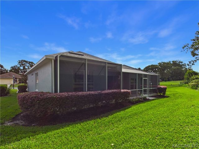 42 W Byrsonima Loop, Homosassa, FL 34446
