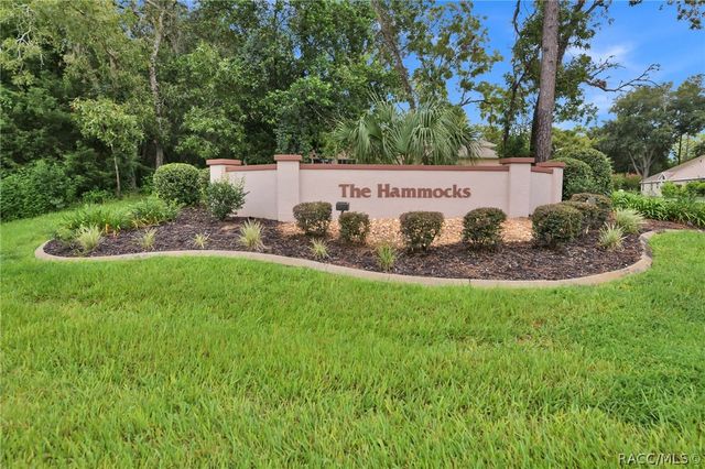 42 W Byrsonima Loop, Homosassa, FL 34446