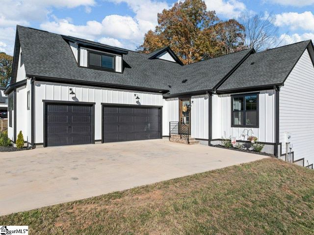 2355 Mays Bridge Road, Greer, SC 29651