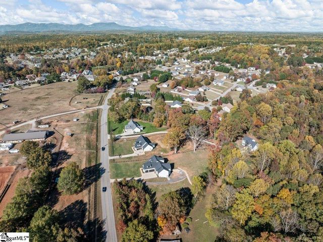 2355 Mays Bridge Road, Greer, SC 29651