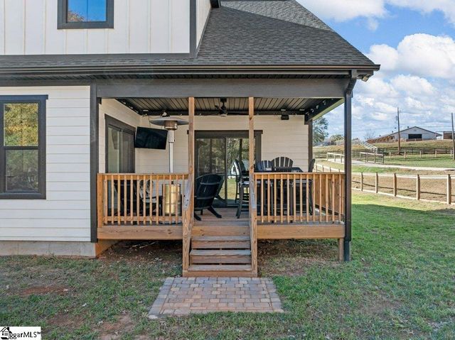 2355 Mays Bridge Road, Greer, SC 29651