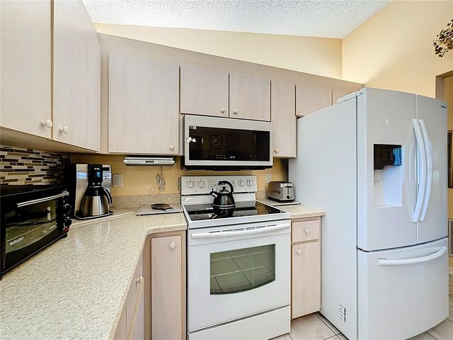 9826 SE 178TH LANE, Summerfield, FL 34491