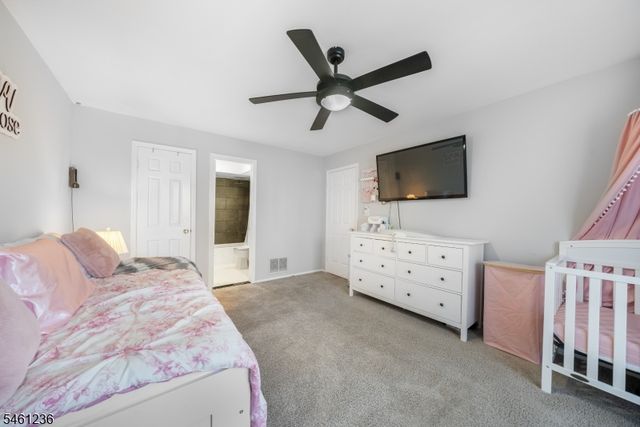 305 Michaels Ct, Woodbridge Twp., NJ 07095