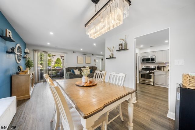 305 Michaels Ct, Woodbridge Twp., NJ 07095