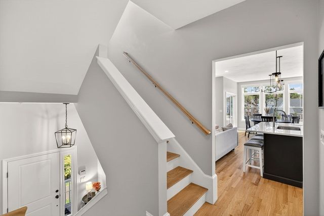 2 Hawthorne, Plymouth, MA 02360