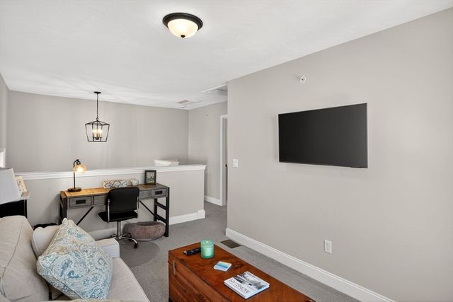 2 Hawthorne, Plymouth, MA 02360
