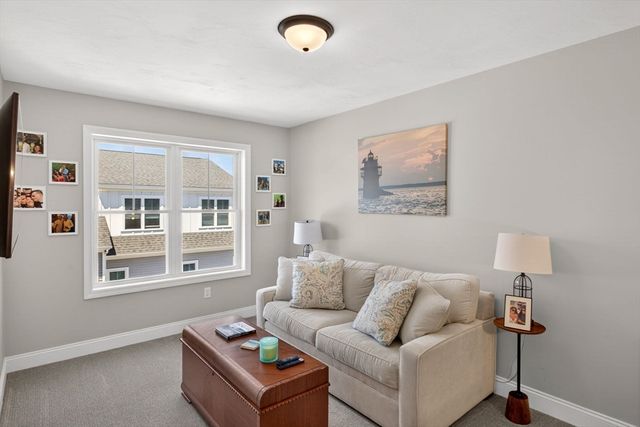 2 Hawthorne, Plymouth, MA 02360