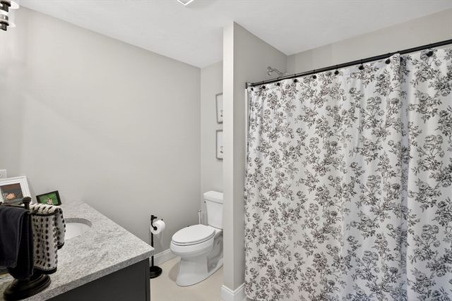 2 Hawthorne, Plymouth, MA 02360