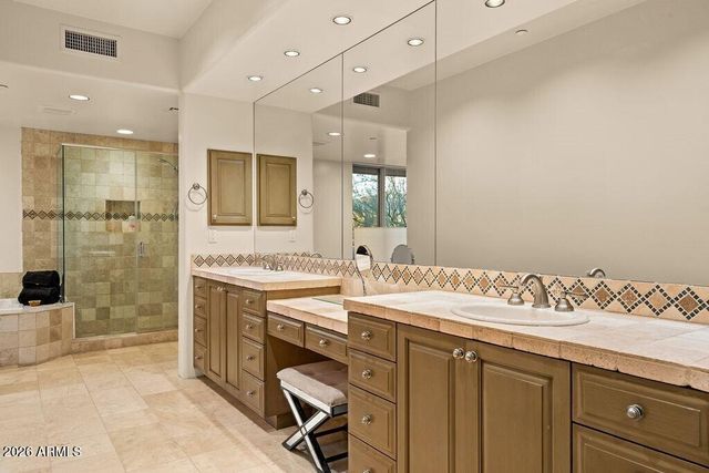 11166 E PROSPECT POINT Drive, Scottsdale, AZ 85262