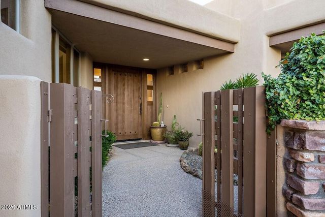 11166 E PROSPECT POINT Drive, Scottsdale, AZ 85262