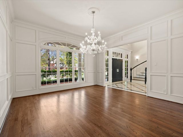 83 S Longspur Drive, The Woodlands, TX 77380