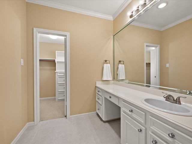 83 S Longspur Drive, The Woodlands, TX 77380