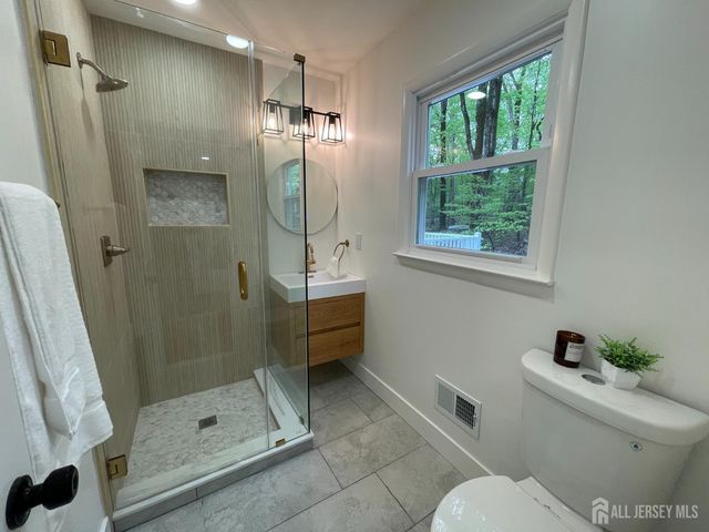 962 Brown Road, Bridgewater, NJ 08807
