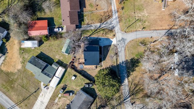 7 Broadway Street, Rossville, GA 30741