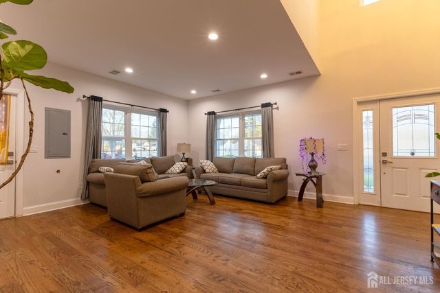 55 walnut Street, Edison, NJ 08817