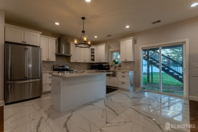 55 walnut Street, Edison, NJ 08817