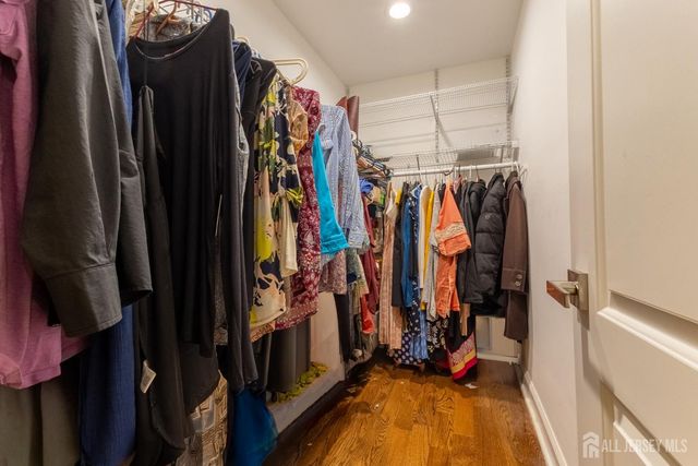 55 walnut Street, Edison, NJ 08817