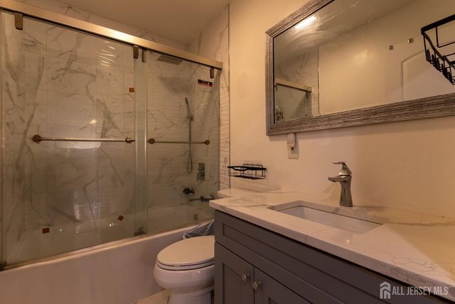 55 walnut Street, Edison, NJ 08817