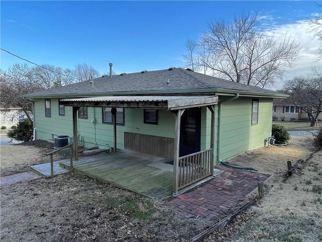 1500 Delaware Street, Leavenworth, KS 66048