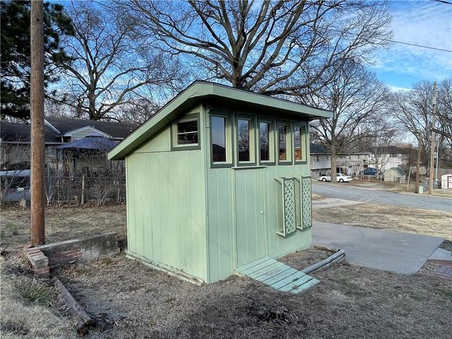 1500 Delaware Street, Leavenworth, KS 66048