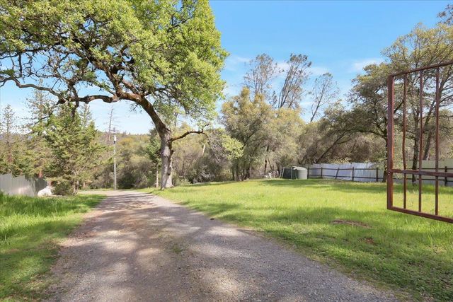 17513 Derby Way, Penn Valley, CA 95946