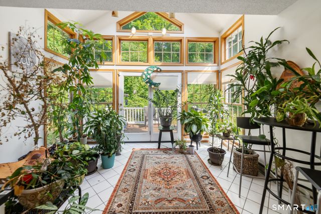 100 Blue Trail, Hamden, CT 06518