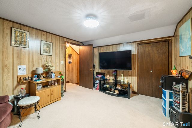 100 Blue Trail, Hamden, CT 06518